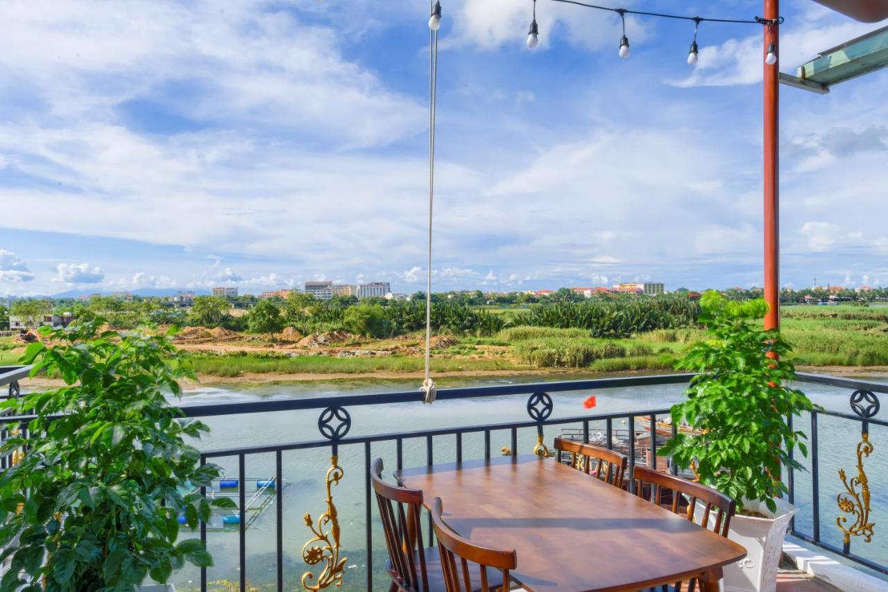 Gio Chieu Homestay - Riverside & Swimming Pool Hoi An Bagian luar foto