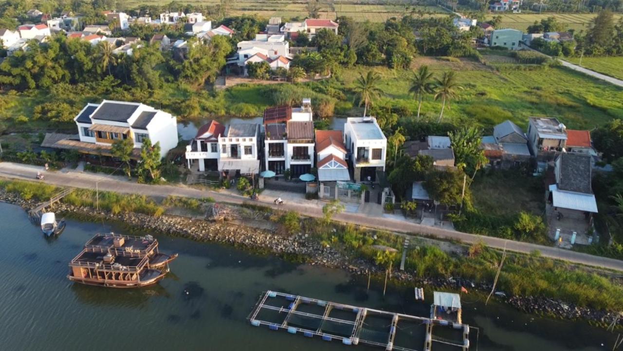 Gio Chieu Homestay - Riverside & Swimming Pool Hoi An Bagian luar foto
